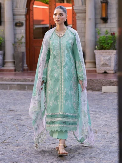 CHLOE 3-B - Saira Shakira